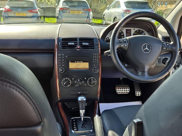 Used Mercedes-Benz A-Class 2010 for sale - 74375018: Photo 7