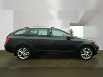 Used Skoda Octavia 2019 for sale - 79034076: Photo