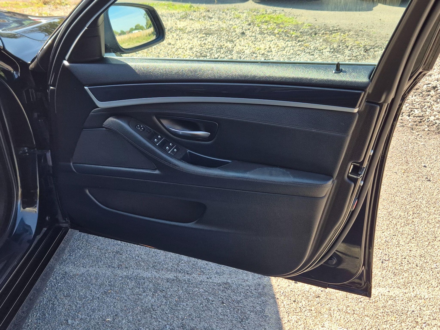 Used BMW 5 Series 2015 for sale - 75964739: Photo 32