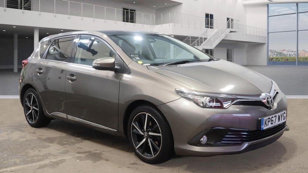 Used Toyota Auris 2017 for sale - 76633313: Photo 1