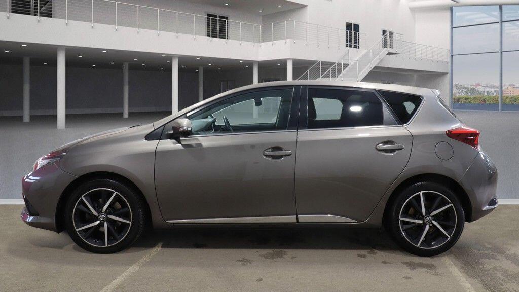 Used Toyota Auris 2017 for sale - 76633313: Photo 10