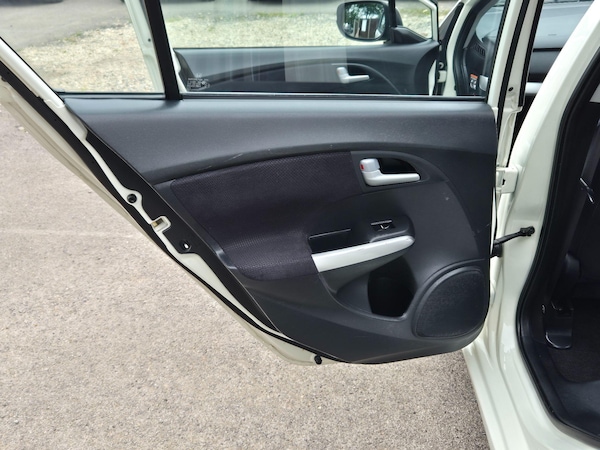 Used Honda Insight 2014 for sale - 74668358: Photo 23