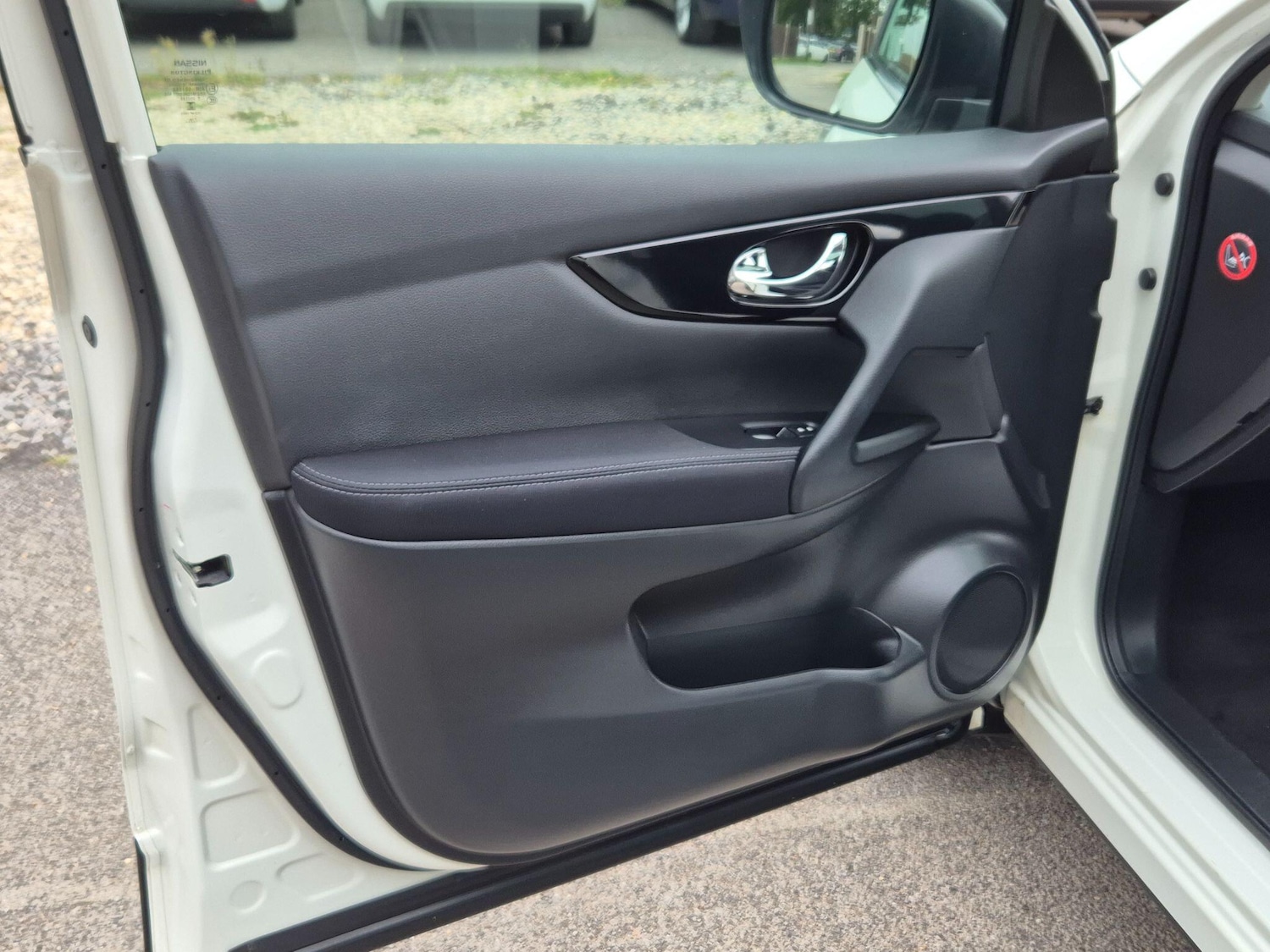 Used Nissan Qashqai 2015 for sale - 76042941: Photo 26