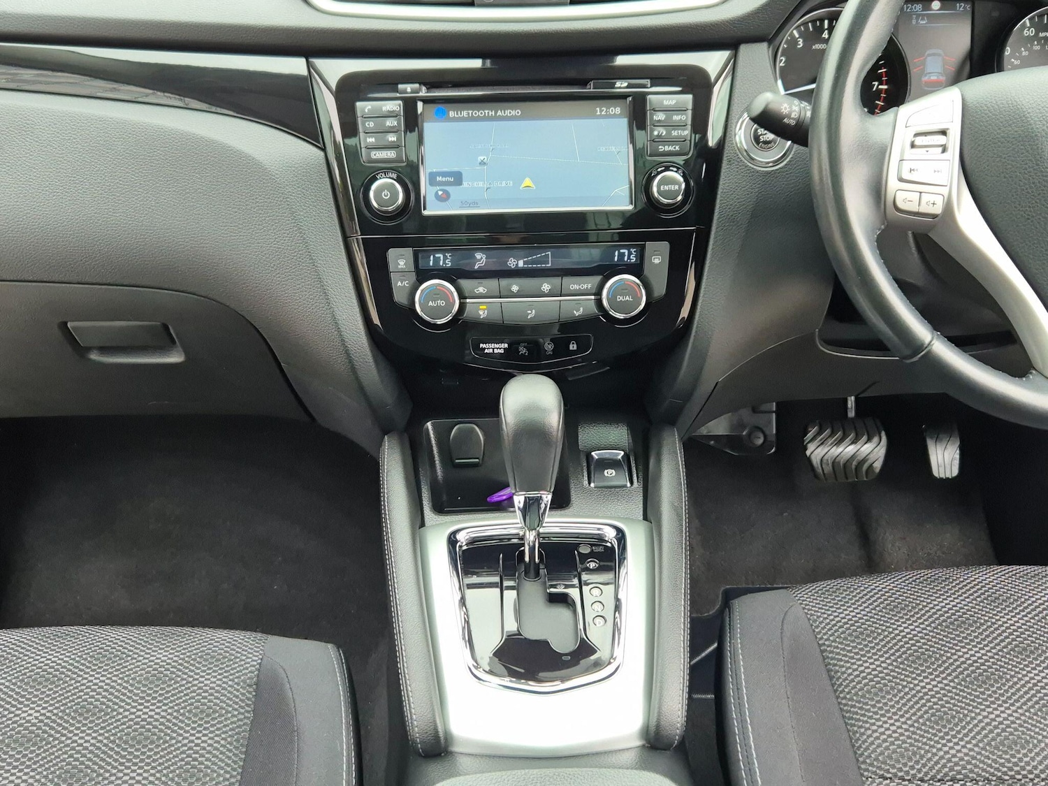 Used Nissan Qashqai 2015 for sale - 76042941: Photo 29