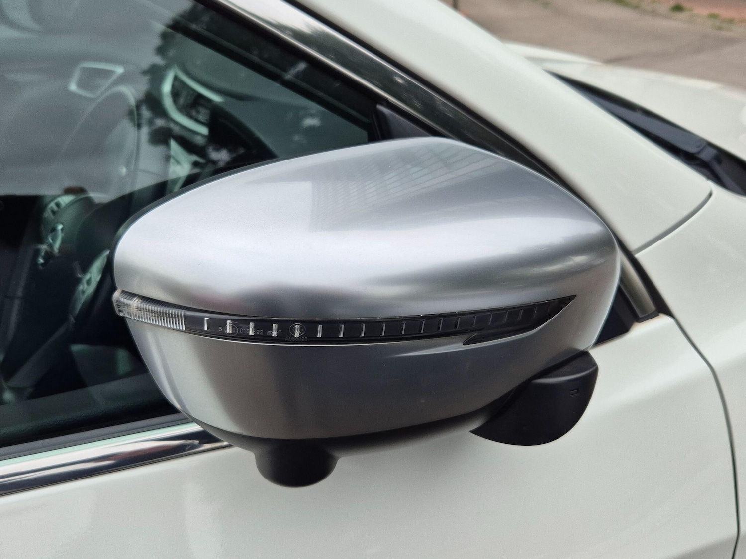 Used Nissan Qashqai 2015 for sale - 76042941: Photo 50