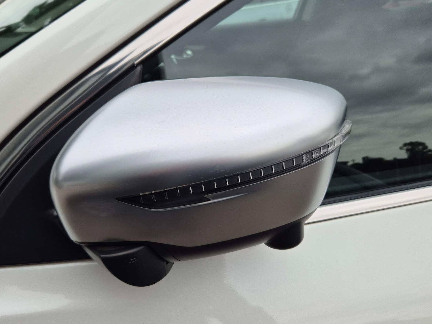 Used Nissan Qashqai 2015 for sale - 76042941: Photo 51