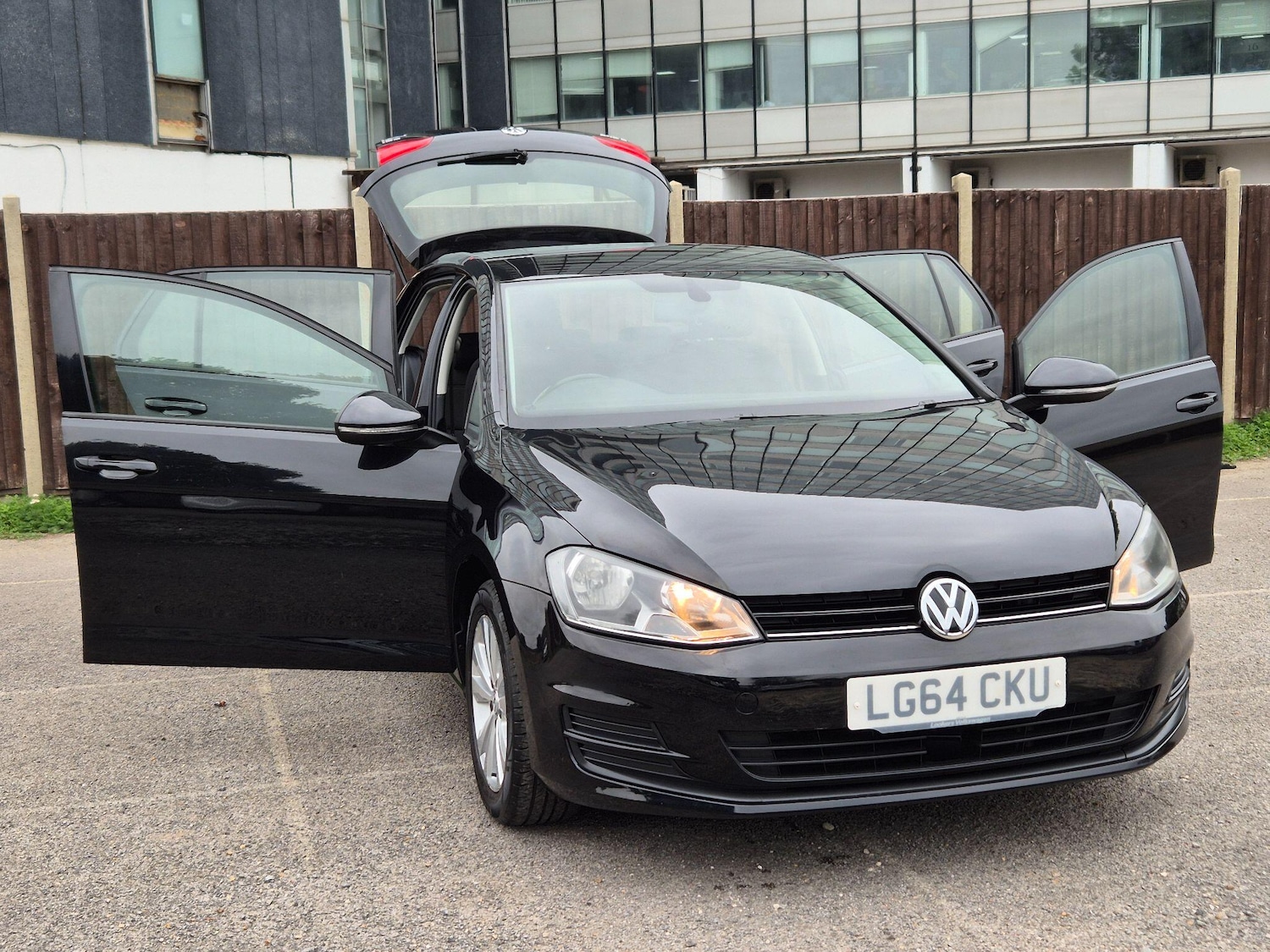 Used Volkswagen Golf 2014 for sale - 76992569: Photo 19