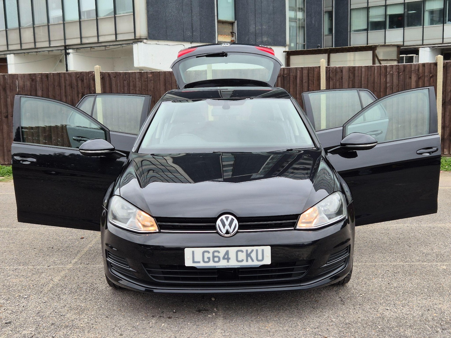 Used Volkswagen Golf 2014 for sale - 76992569: Photo 20