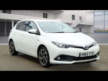 2015 (65) - 1.8 VVT-h Design CVT Euro 6 (s/s) 5dr (Safety Sense)