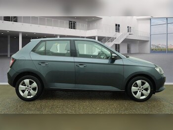 Used Skoda Fabia 2015 for sale - 77793347: Photo