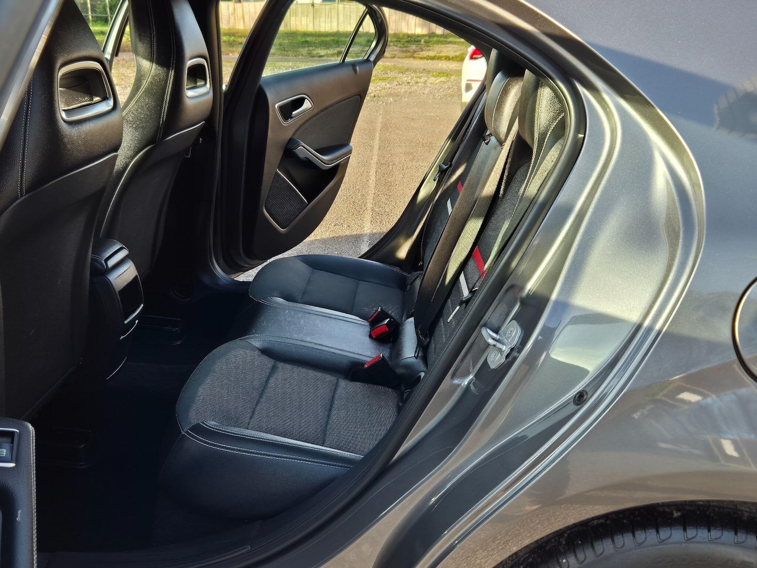 Used Mercedes-Benz A-Class 2015 for sale - 76634119: Photo 11