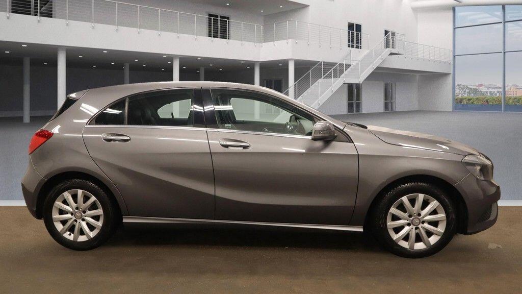 Used Mercedes-Benz A-Class 2015 for sale - 76634119: Photo 4