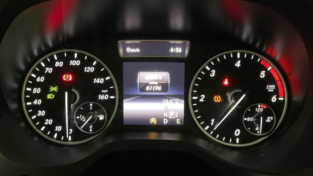 Used Mercedes-Benz A-Class 2015 for sale - 76634119: Photo 6