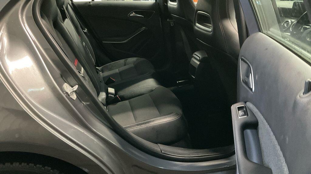 Used Mercedes-Benz A-Class 2015 for sale - 76634119: Photo 8