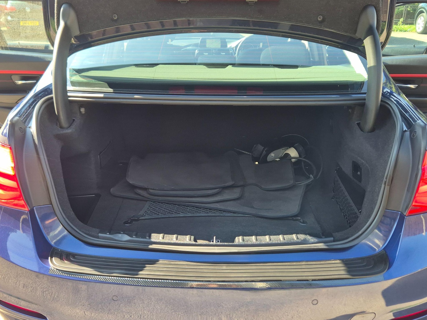 Used BMW 3 Series 2017 for sale - 76989091: Photo 27