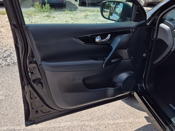 Used Nissan Qashqai 2014 for sale - 75669922: Photo 25