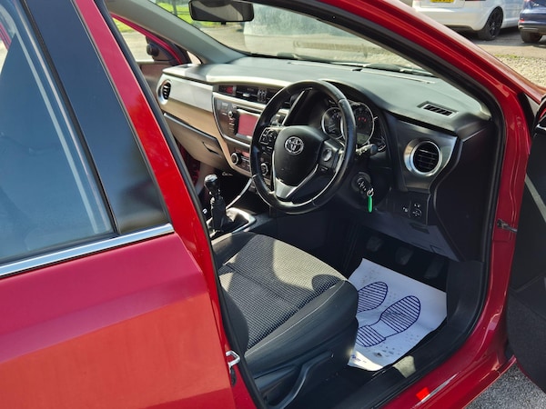 Used Toyota Auris 2015 for sale - 74958154: Photo 29