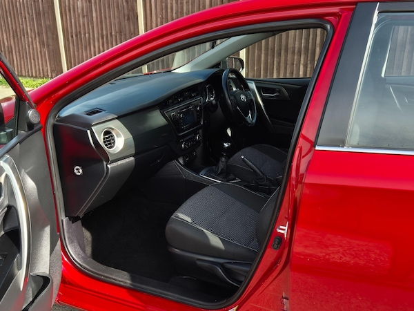 Used Toyota Auris 2015 for sale - 74958154: Photo 39