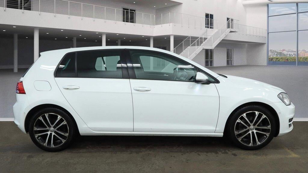 Used Volkswagen Golf 2016 for sale - 77524151: Photo 3