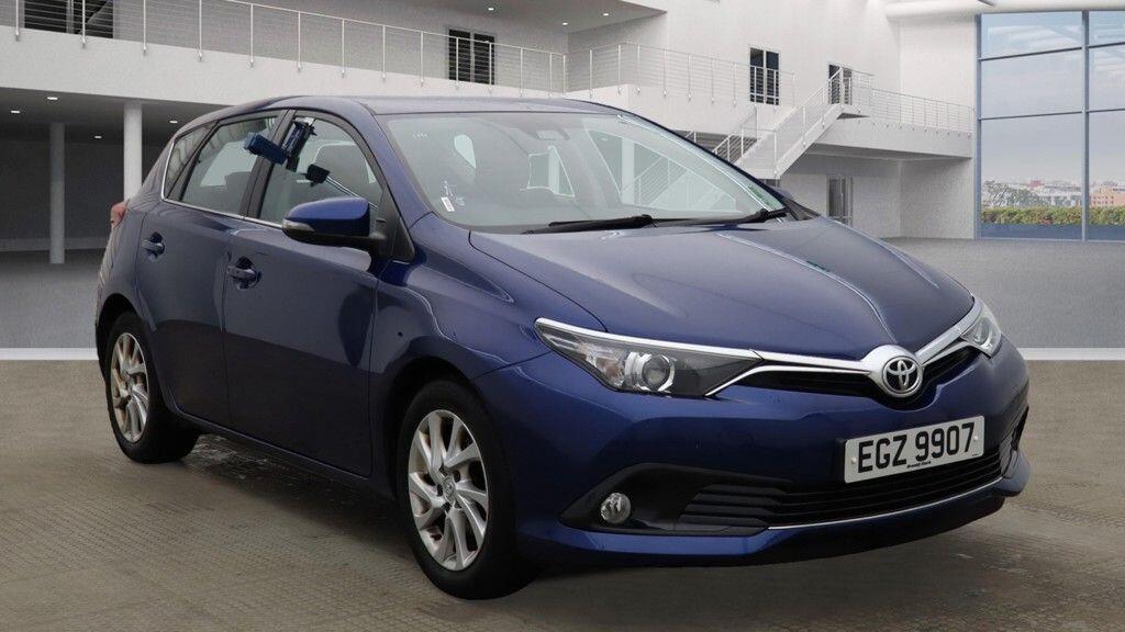 Used Toyota Auris 2017 for sale - 76584204: Photo 1