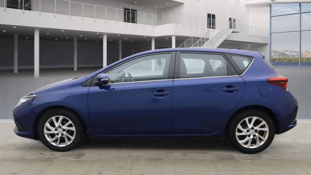 Used Toyota Auris 2017 for sale - 76584204: Photo 13