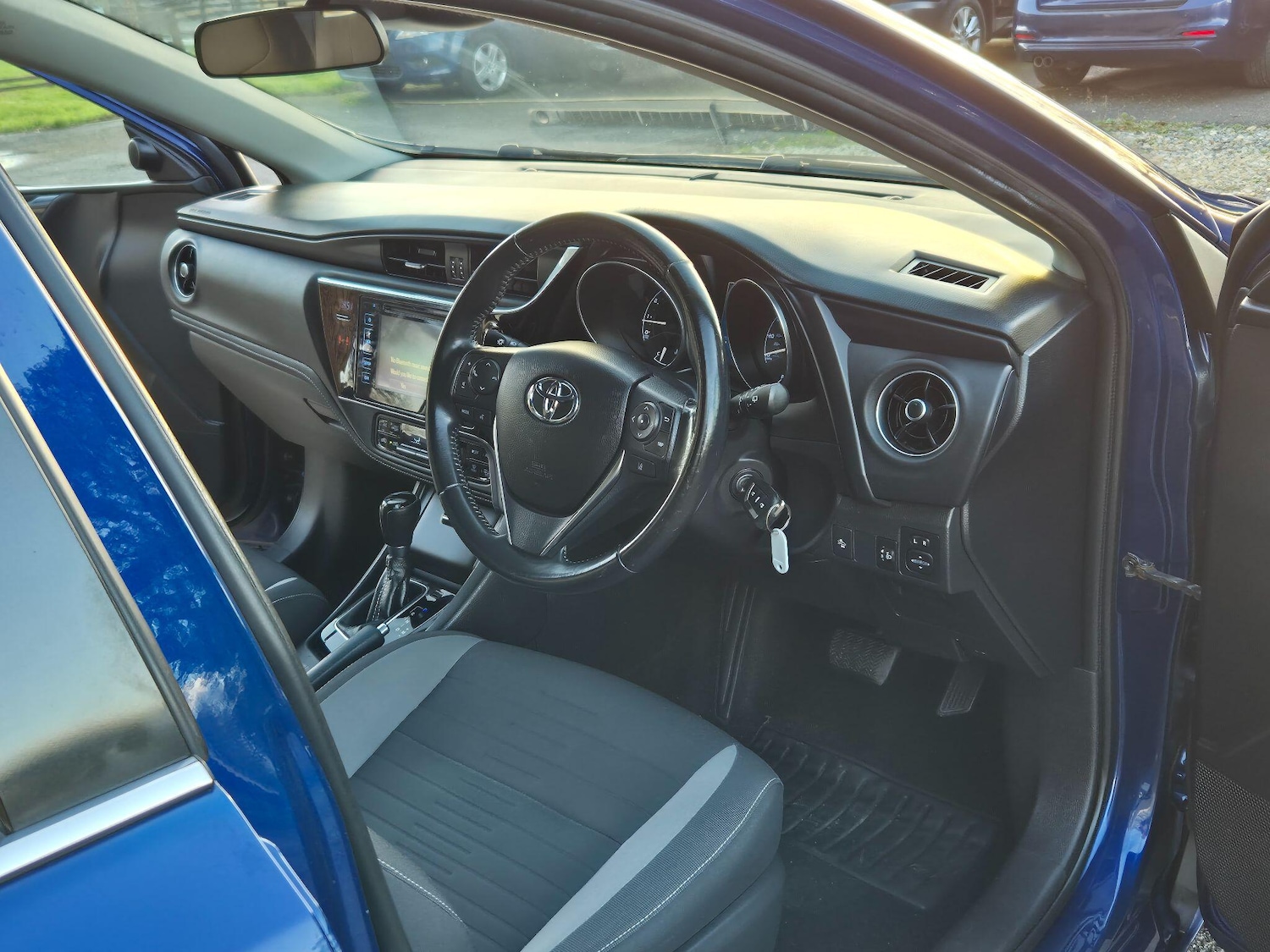 Used Toyota Auris 2017 for sale - 76584204: Photo 31