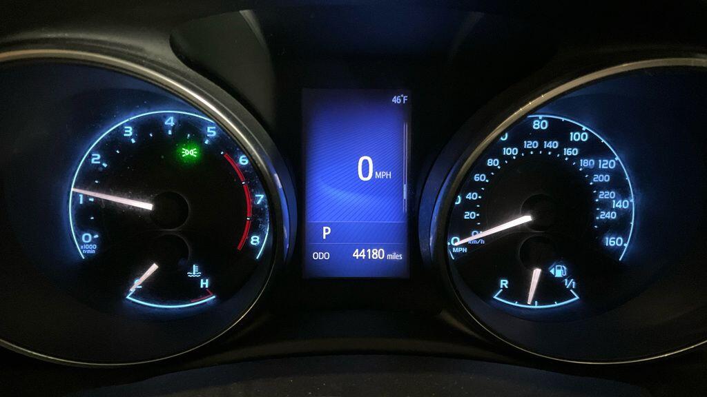 Used Toyota Auris 2017 for sale - 76584204: Photo 5