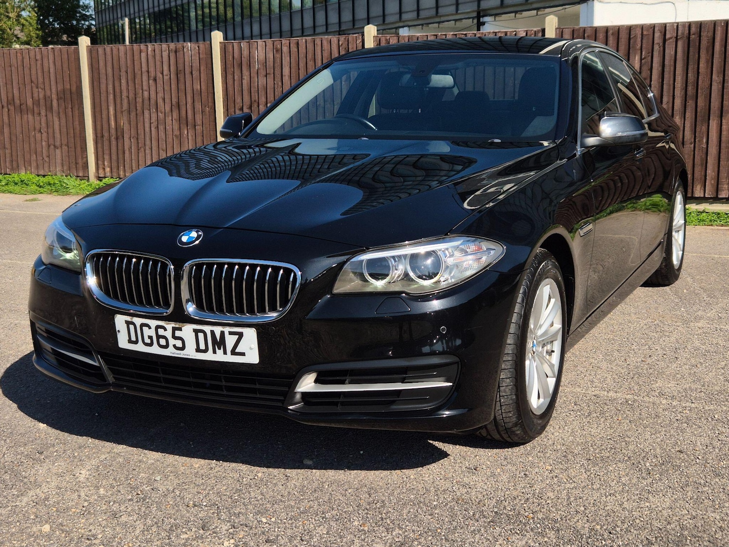 Used BMW 5 Series 2015 for sale - 76993633: Photo 2