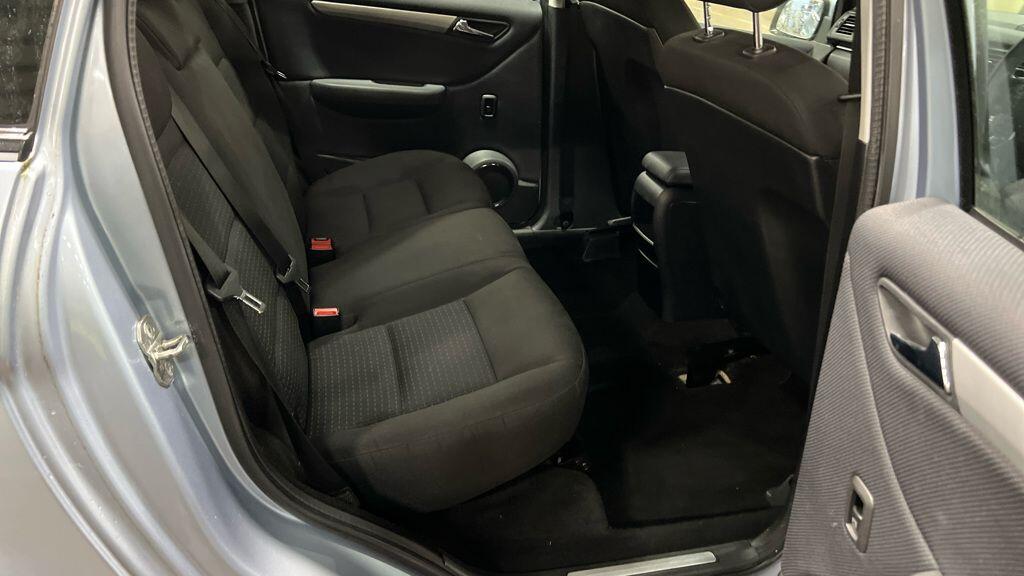 Used Mercedes-Benz B Class 2011 for sale - 76572734: Photo 8