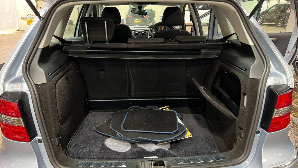 Used Mercedes-Benz B Class 2011 for sale - 76572734: Photo 9