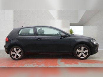 Used Volkswagen Golf 2016 for sale - 79401408: Photo