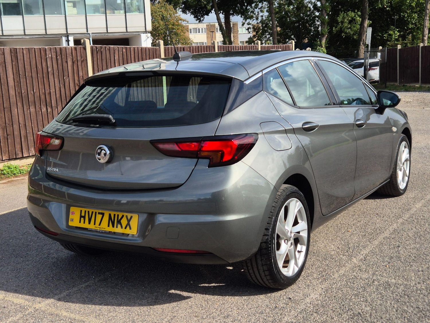 Used Vauxhall Astra 2017 for sale - 75720565: Photo 17