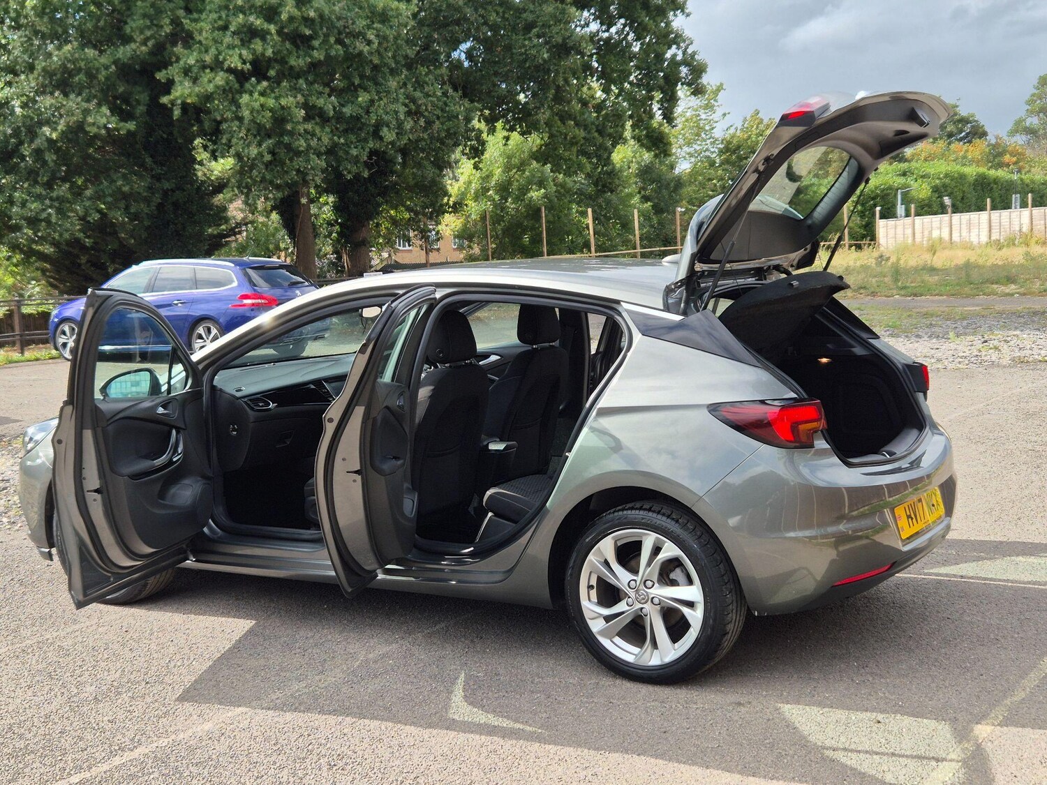 Used Vauxhall Astra 2017 for sale - 75720565: Photo 20