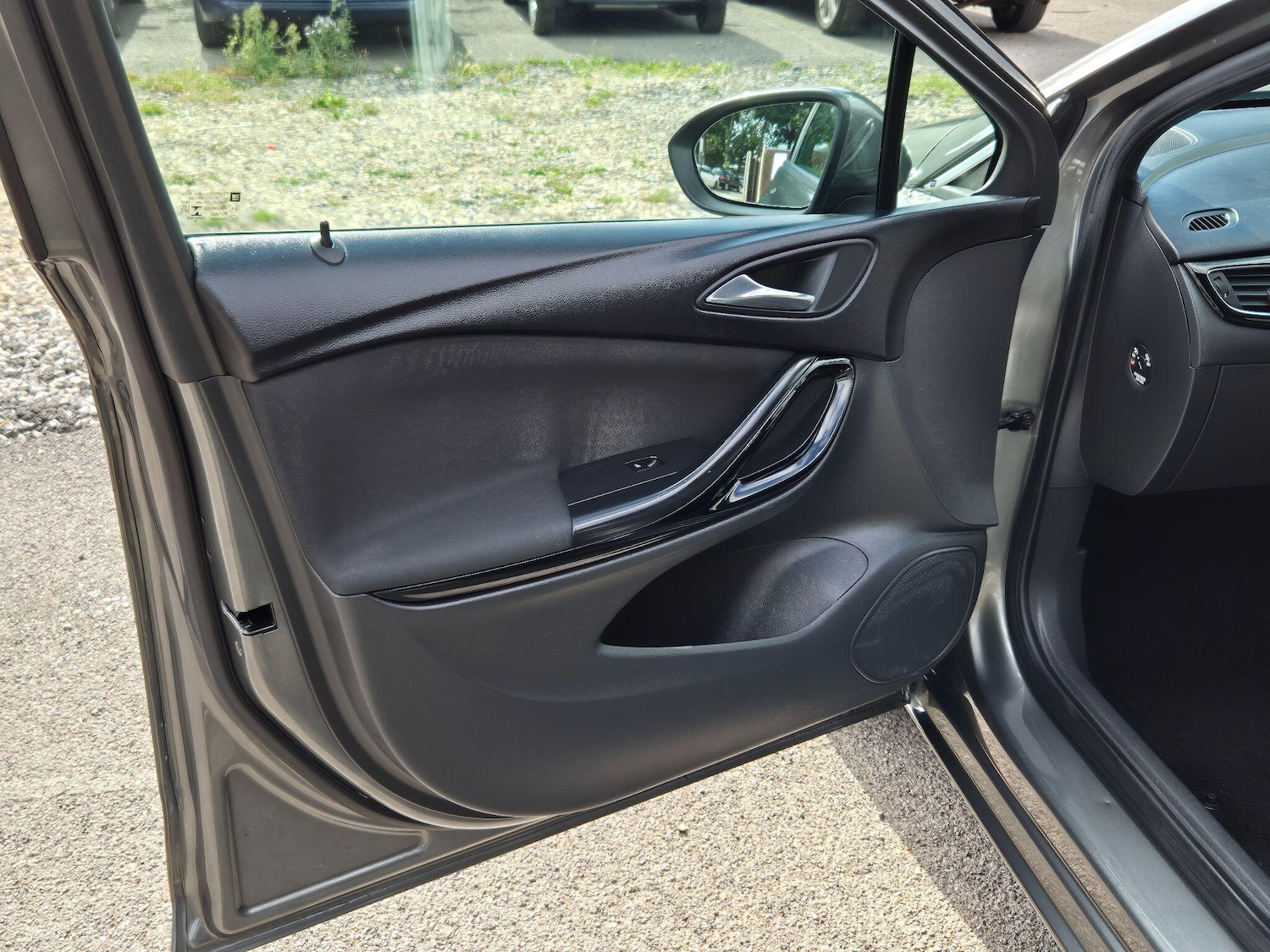 Used Vauxhall Astra 2017 for sale - 75720565: Photo 23