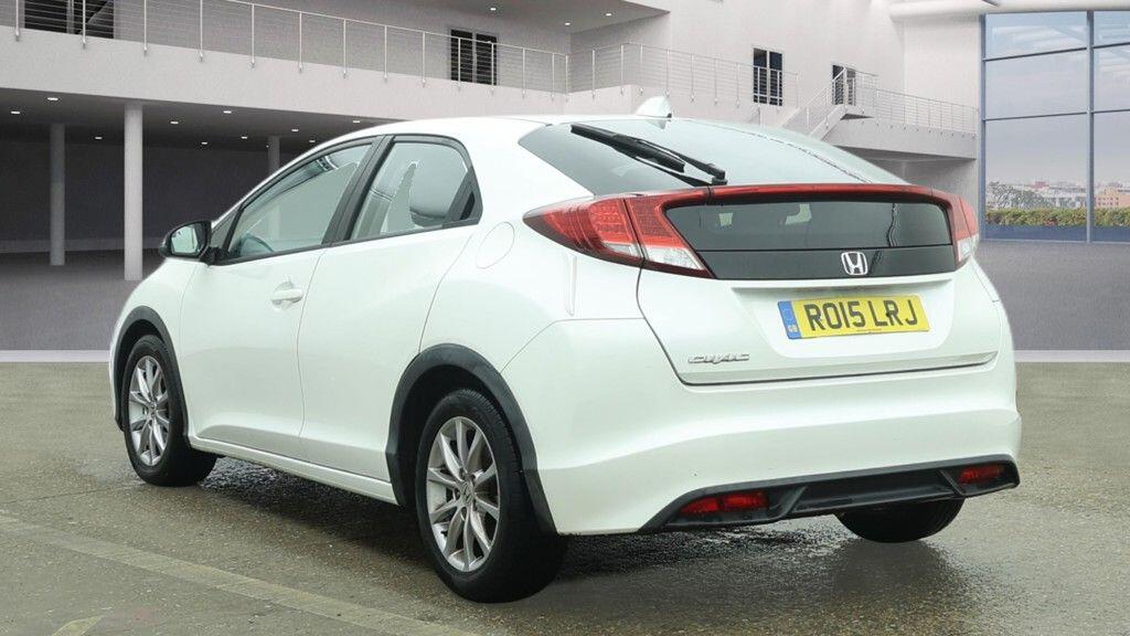 Used Honda Civic 2015 for sale - 77926152: Photo 4