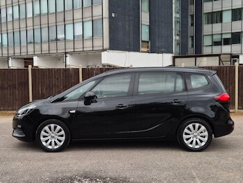 Used Vauxhall Zafira Tourer 2017 for sale - 75608879: Photo