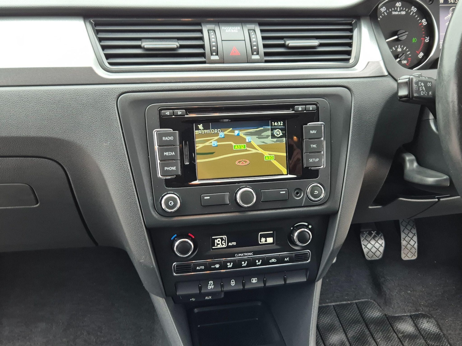 Used Skoda Rapid Spaceback 2015 for sale - 76989640: Photo 8