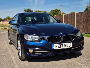Used BMW 3 Series 2017 for sale - 76024452: Photo