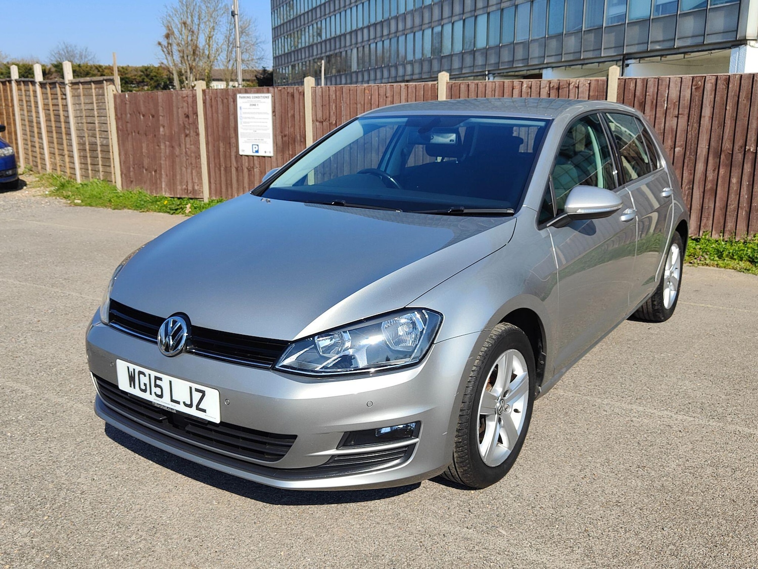Used Volkswagen Golf 2015 for sale - 77598460: Photo 2