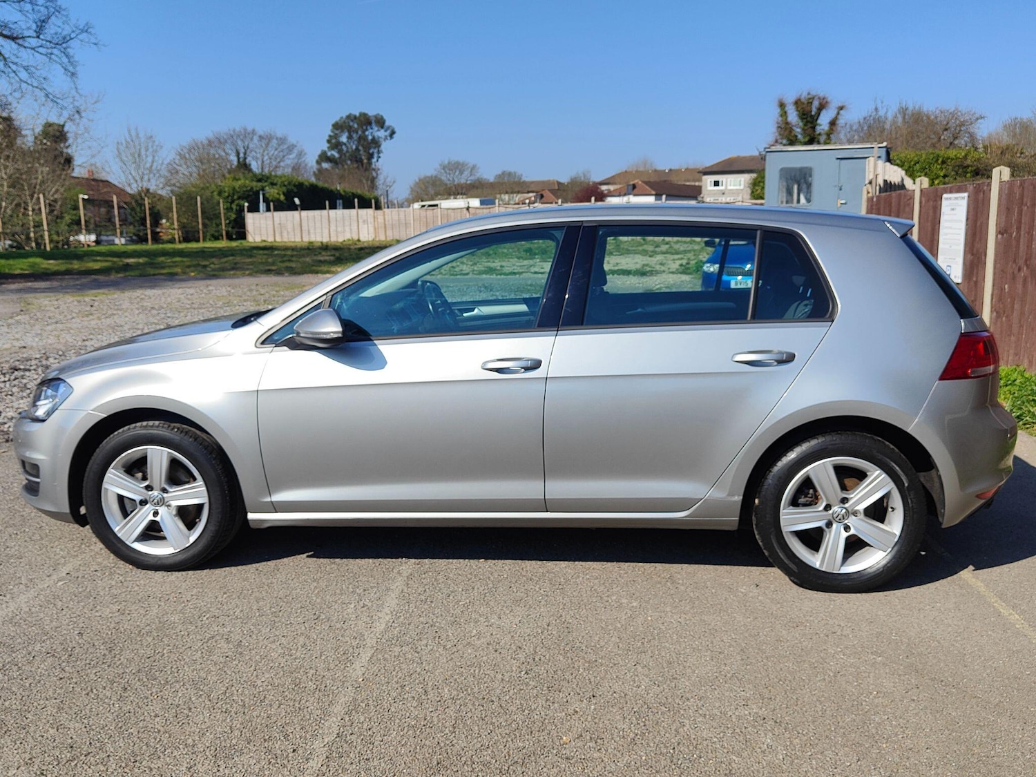 Used Volkswagen Golf 2015 for sale - 77598460: Photo 3