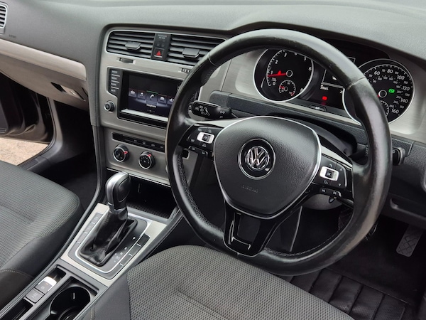 Used Volkswagen Golf 2014 for sale - 76227302: Photo 32