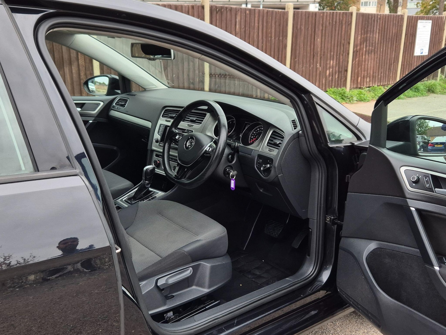 Used Volkswagen Golf 2014 for sale - 76227302: Photo 44