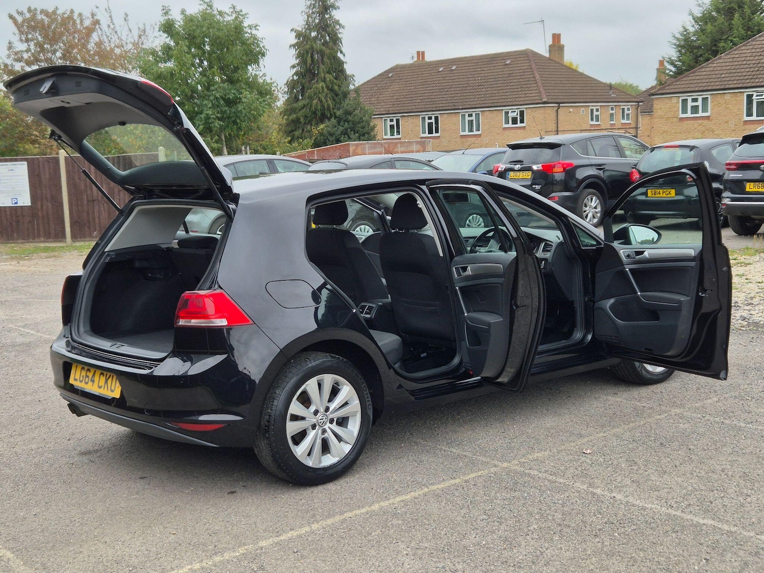 Used Volkswagen Golf 2014 for sale - 76227302: Photo 6