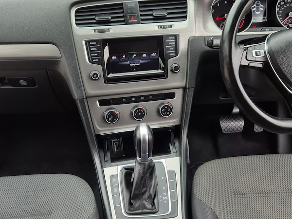Used Volkswagen Golf 2014 for sale - 76227302: Photo 9