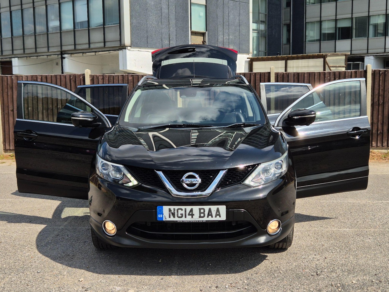 Used Nissan Qashqai 2014 for sale - 76992963: Photo 21