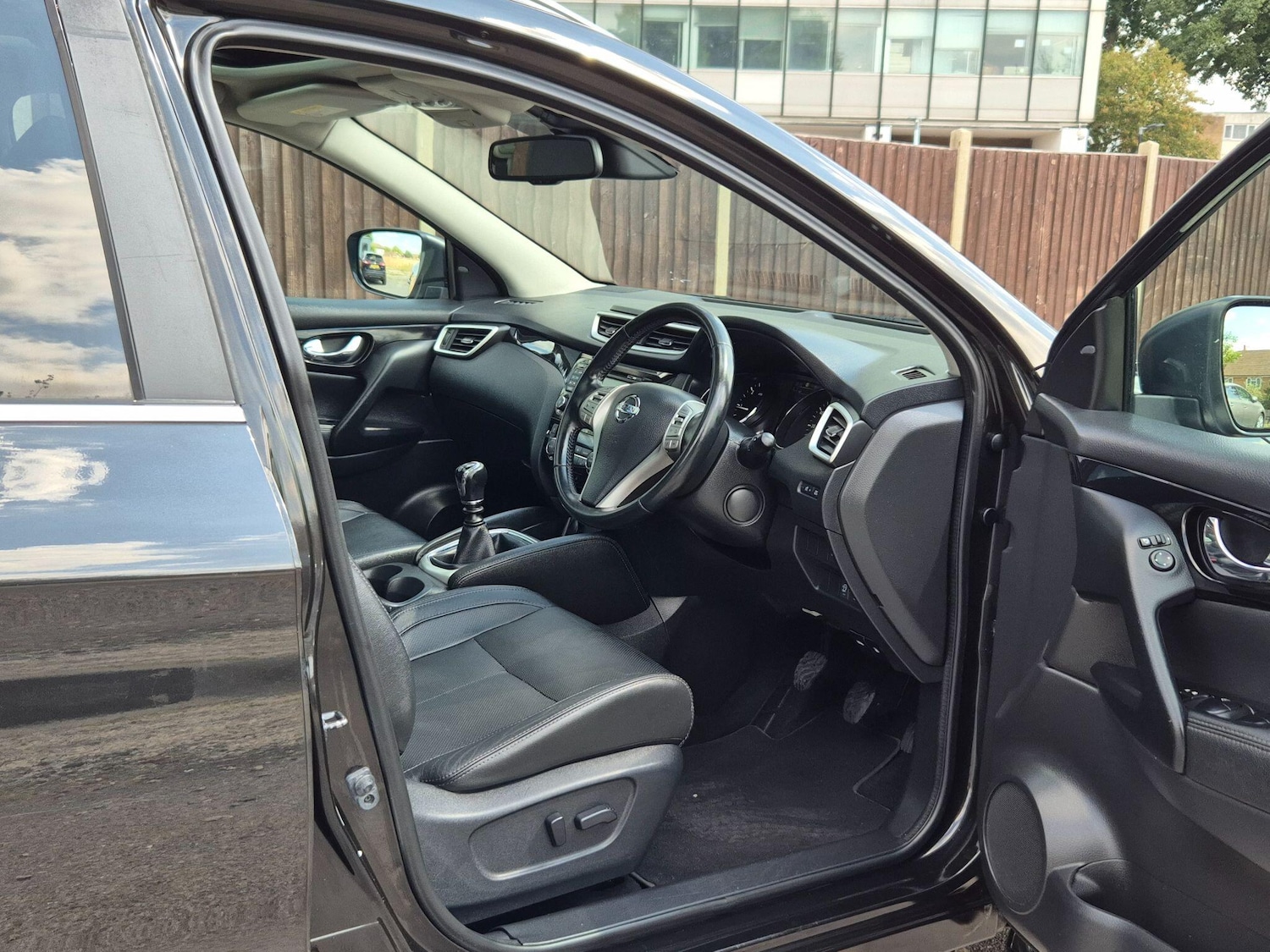 Used Nissan Qashqai 2014 for sale - 76992963: Photo 49