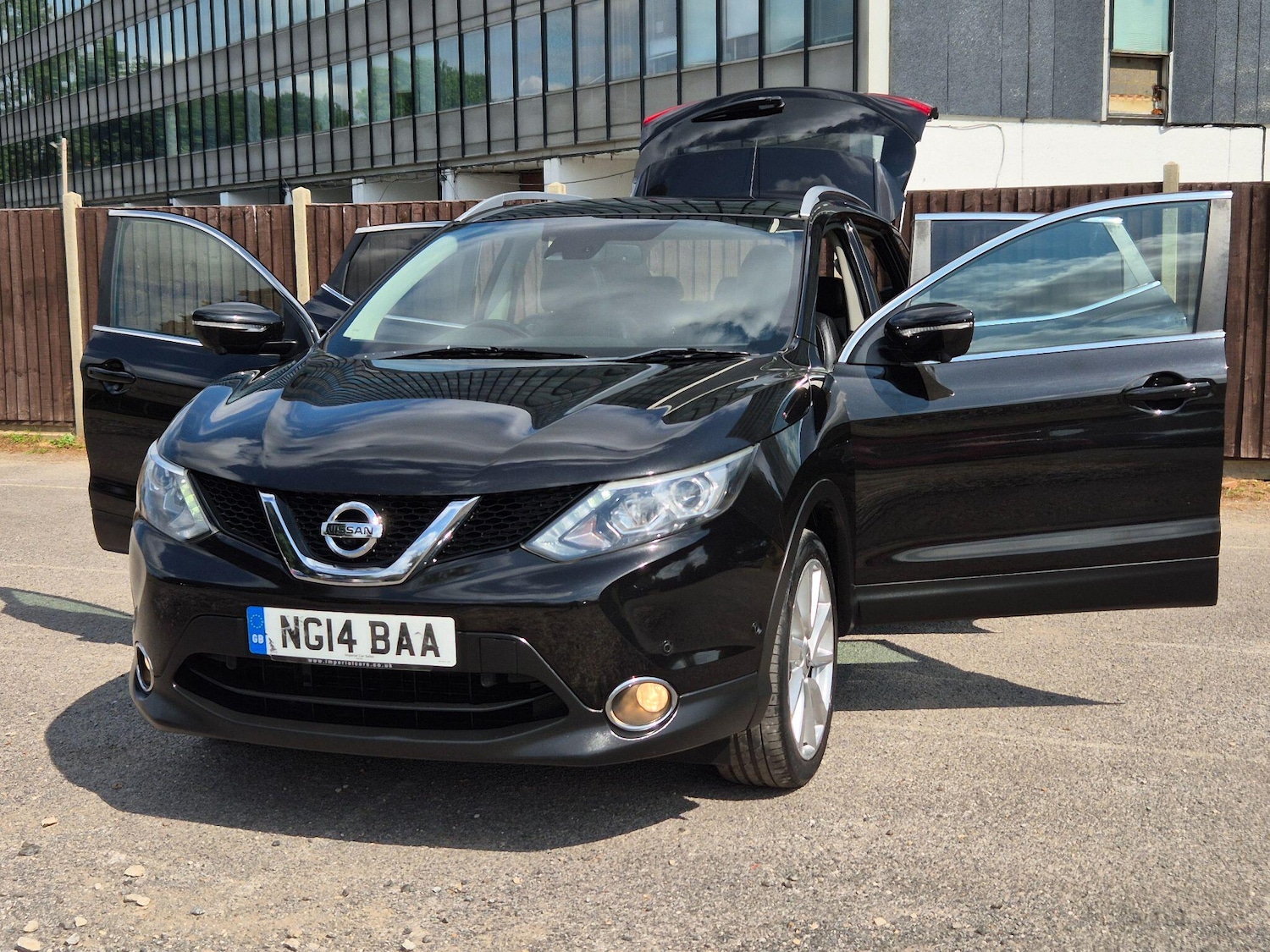 Used Nissan Qashqai 2014 for sale - 76992963: Photo 5