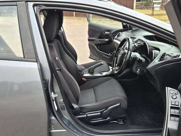Used Honda Civic 2016 for sale - 75577916: Photo 9