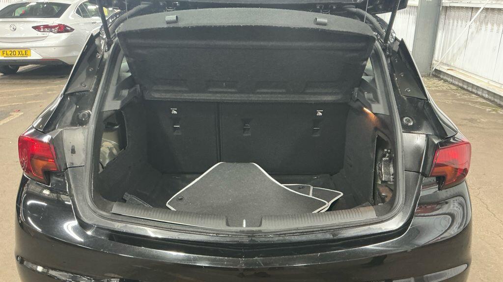 Used Vauxhall Astra 2018 for sale - 78100641: Photo 9