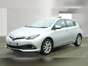 Used Toyota Auris 2017 for sale - 78601406: Photo